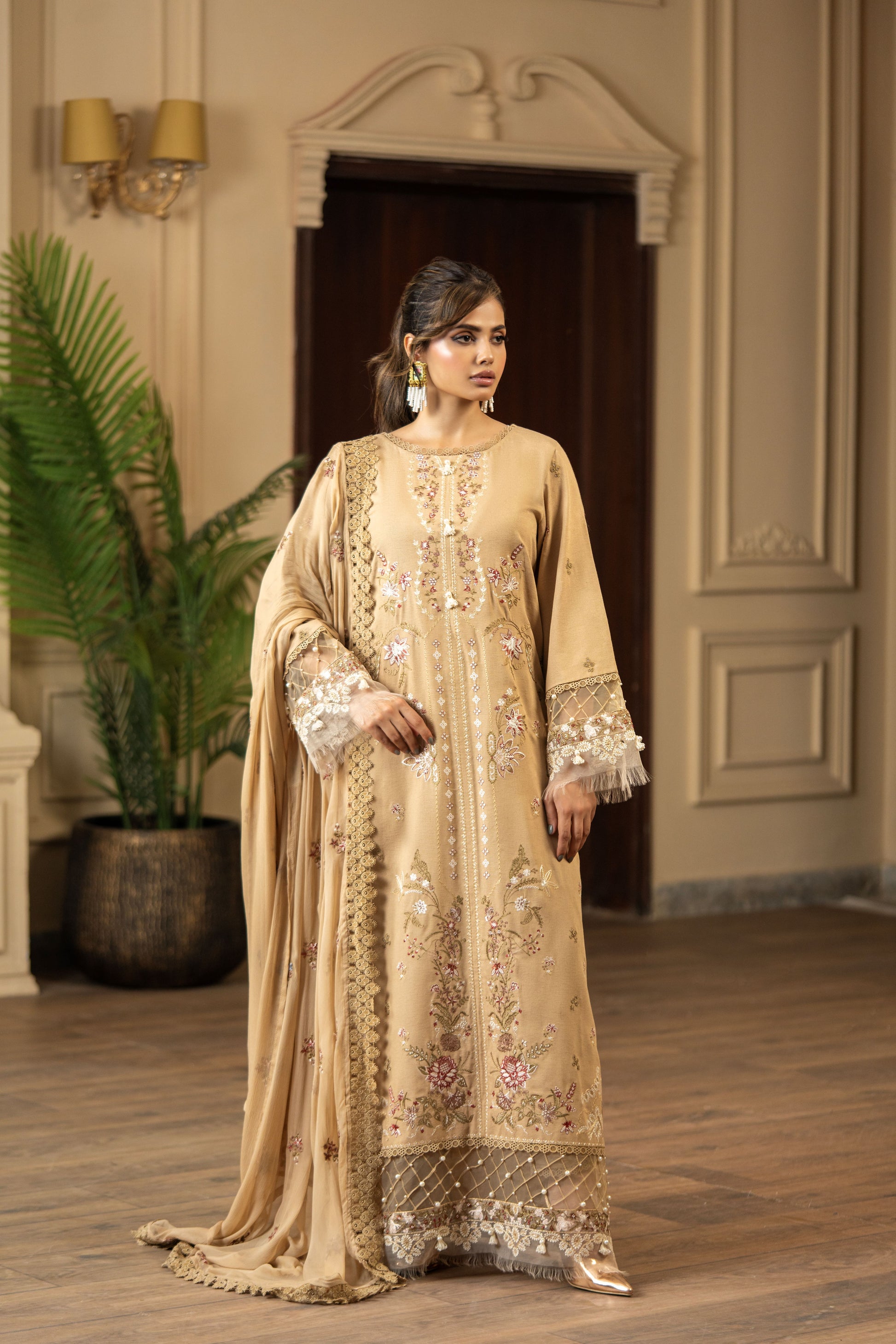 Unstitched karandi fabric dress for ladies with stylish design
