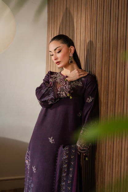 Comfortable khaddar winter shirt with embroidered neckline and printed dupatta.