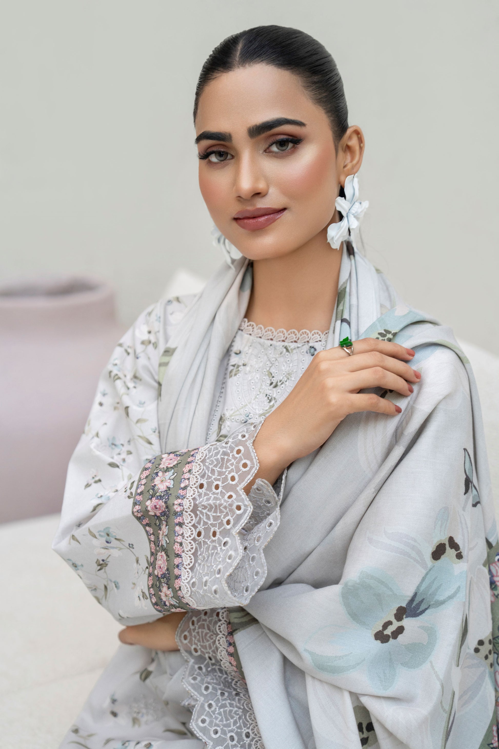 Trendy eastern wear for ladies this winter